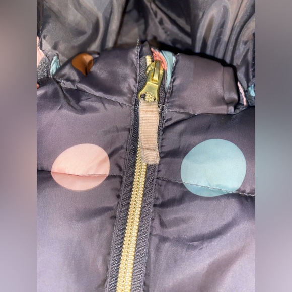 TODDLER H&M PUFFY RAINCOAT. 2T. BARELY WORN. EXCELLENT CONDITION!! - Picture 2 of 8